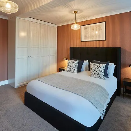 Silton Hall - Grade Ii Hall & Swimming Pool * Nether Silton