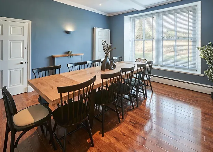 Silton Hall - Grade Ii Hall & Swimming Pool Hébergement de vacances